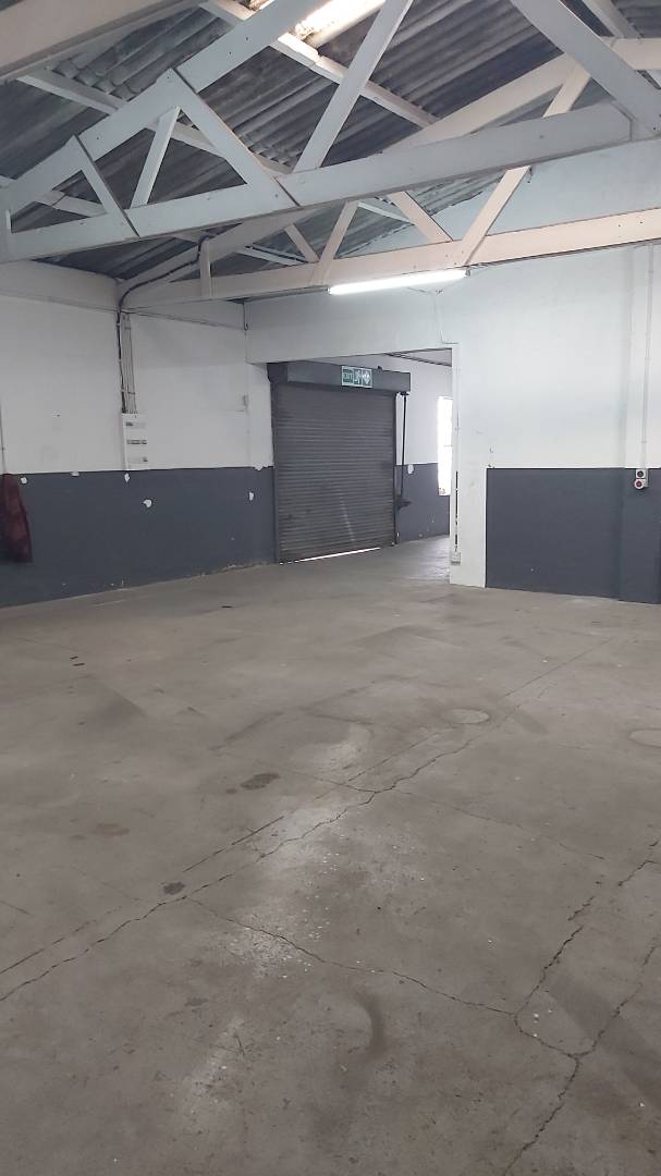 To Let commercial Property for Rent in North End Eastern Cape